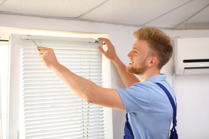 Window Blinds Repair detail